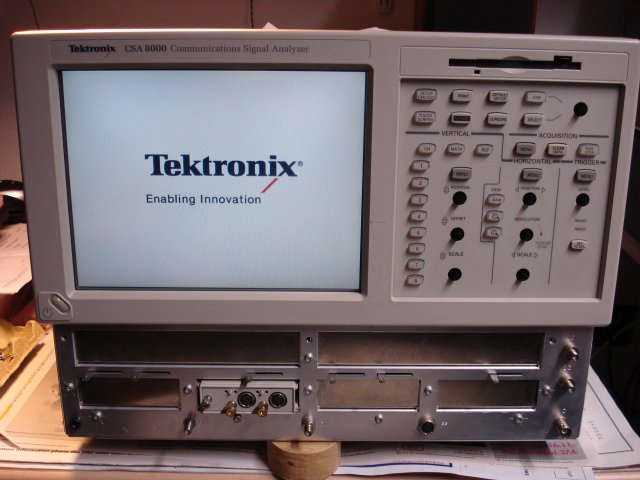 Tektronix CSA-8000